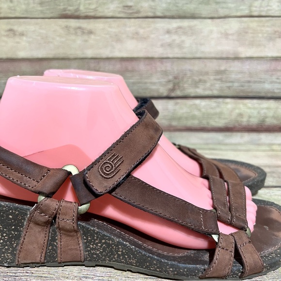Teva Brown Leather Wedge Sandals - Picture 4 of 8